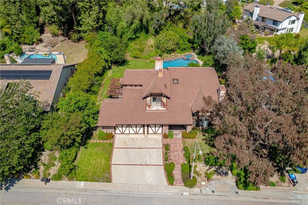 Image 33 of property listing at 11930 Shoshone, Granada Hills, CA 91344