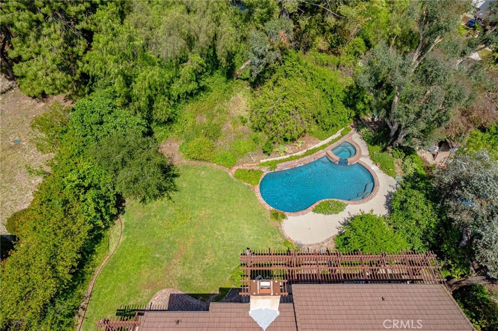 Image 34 of property listing at 11930 Shoshone, Granada Hills, CA 91344