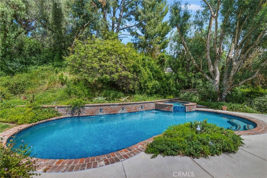 Image 35 of property listing at 11930 Shoshone, Granada Hills, CA 91344