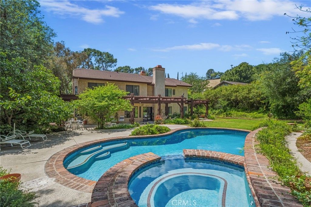 Image 37 of property listing at 11930 Shoshone, Granada Hills, CA 91344