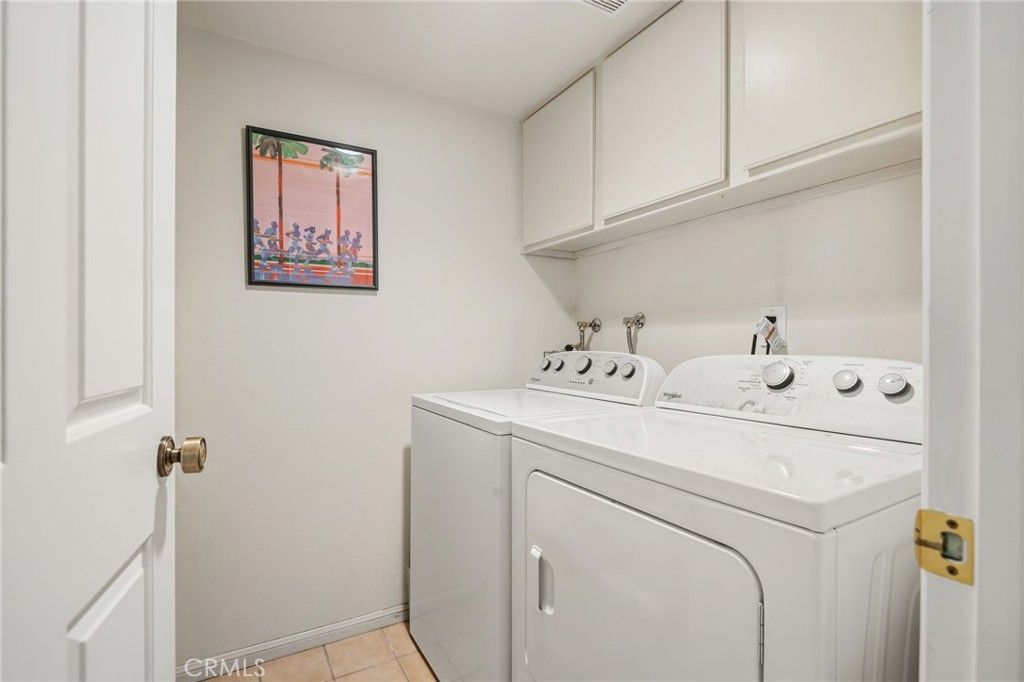 Image 41 of property listing at 11930 Shoshone, Granada Hills, CA 91344