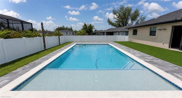 2208 42nd PL, Cape Coral, FL 33993