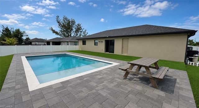 2208 42nd PL, Cape Coral, FL 33993