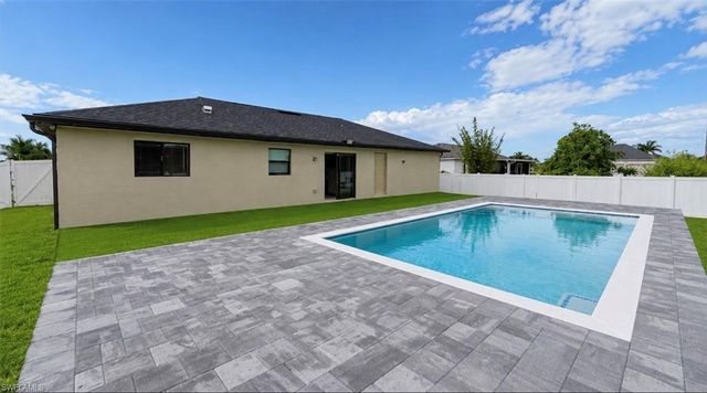 2208 42nd PL, Cape Coral, FL 33993