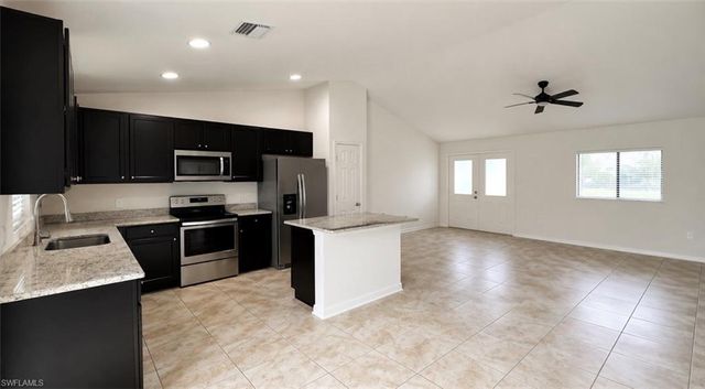 2208 42nd PL, Cape Coral, FL 33993