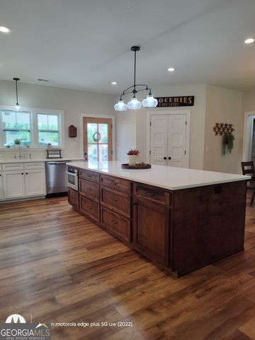 94 Race Track Road, The Rock, GA 30285