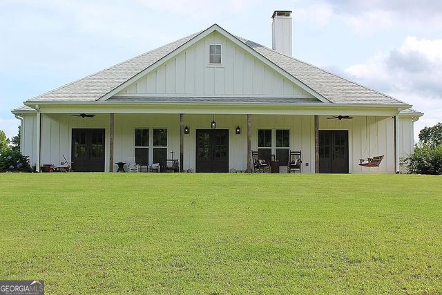 94 Race Track Road, The Rock, GA 30285