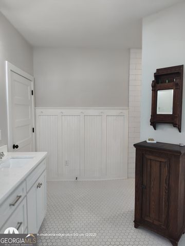 94 Race Track Road, The Rock, GA 30285