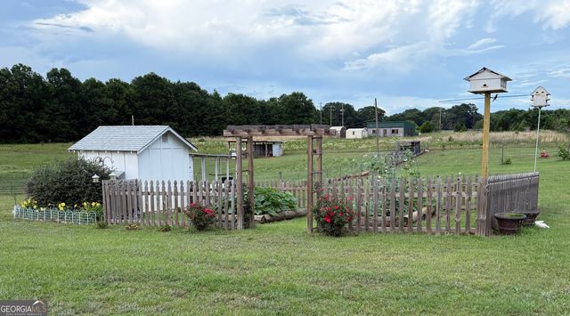 94 Race Track Road, The Rock, GA 30285