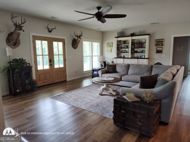 94 Race Track Road, The Rock, GA 30285