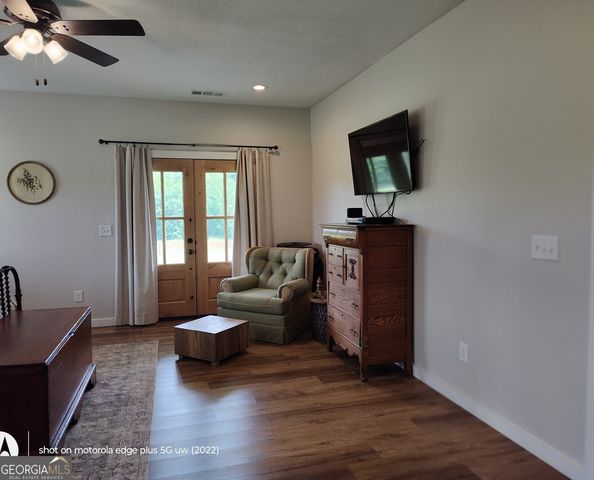 94 Race Track Road, The Rock, GA 30285