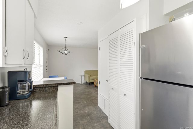 923 Vance Jackson Rd Apt 506, San Antonio, TX 78201