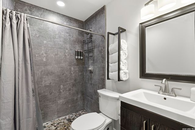 923 Vance Jackson Rd Apt 506, San Antonio, TX 78201