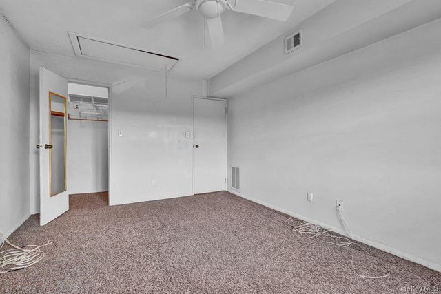 228 Mariners Way, Copiague, NY 11726