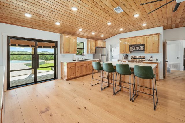 13770 Private Road 3642, Kempner, TX 76539
