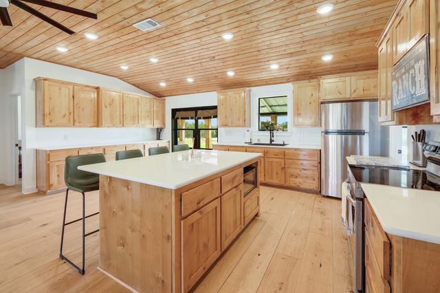 13770 Private Road 3642, Kempner, TX 76539