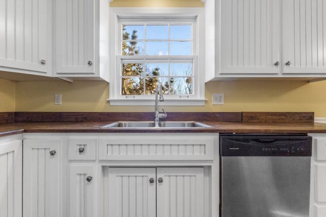 908 Hunter Ln, Clarksville, TN 37043