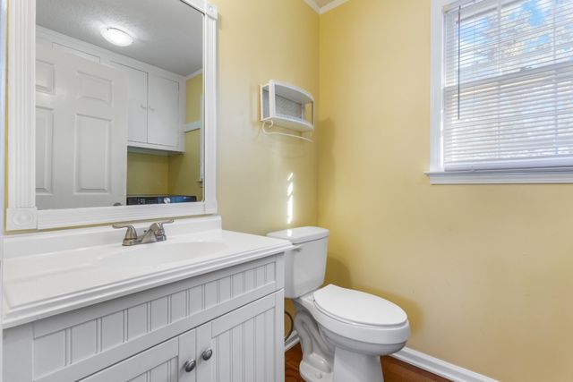 908 Hunter Ln, Clarksville, TN 37043