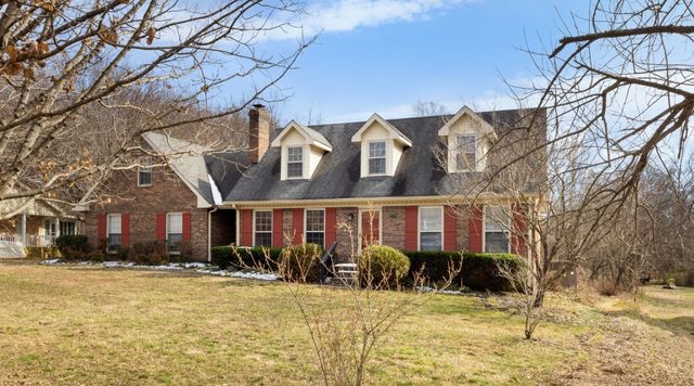 908 Hunter Ln, Clarksville, TN 37043