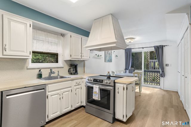 3 Auburn Road, New Fairfield, CT 06812