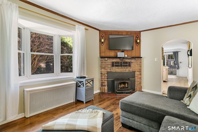 3 Auburn Road, New Fairfield, CT 06812