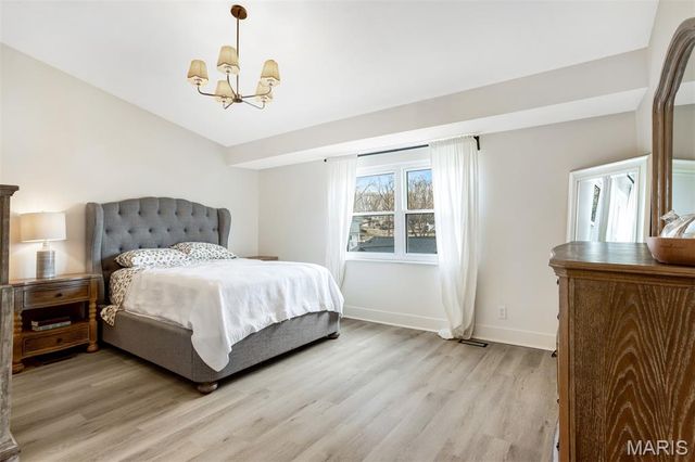 2915 Emerald Bend Court, St Louis, MO 63129