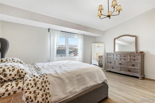 2915 Emerald Bend Court, St Louis, MO 63129