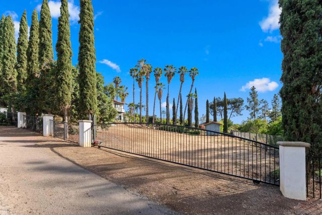 3523 Ryan Drive, Escondido, CA 92025