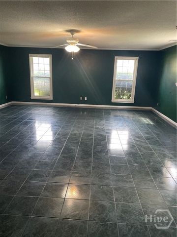 1203 E Bernard Street, Glennville, GA 30427