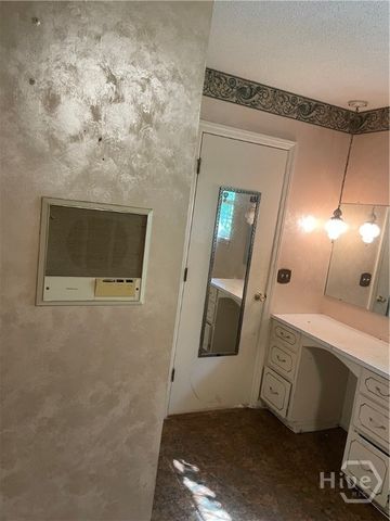 1203 E Bernard Street, Glennville, GA 30427