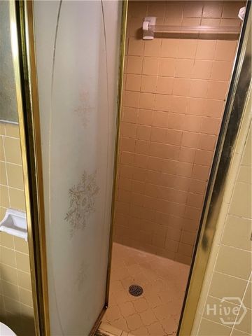 1203 E Bernard Street, Glennville, GA 30427