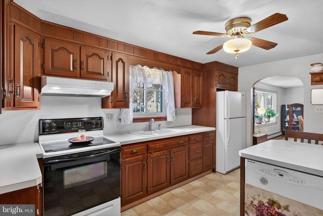 1211 CENTRAL AVE, Columbia, PA 17512