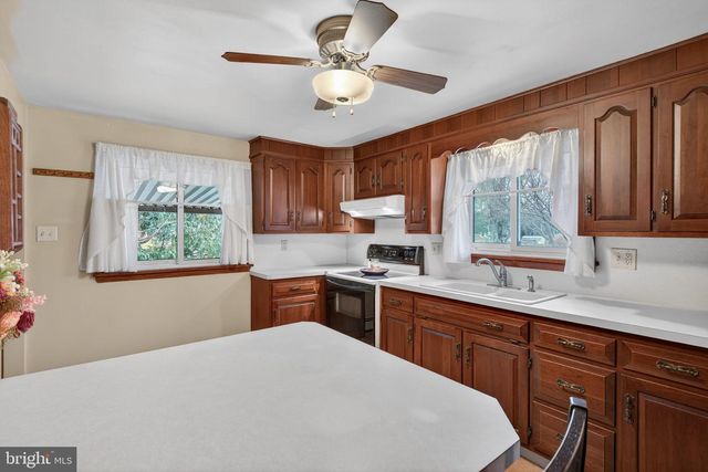 1211 CENTRAL AVE, Columbia, PA 17512