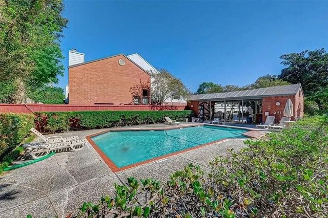 2604 Bering Drive 2604, Houston, TX 77057