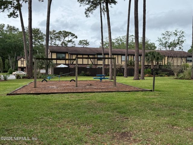 4823 WINDRUSH Lane C-3-F, Jacksonville, FL 32217