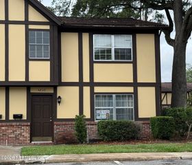 4823 WINDRUSH Lane C-3-F, Jacksonville, FL 32217