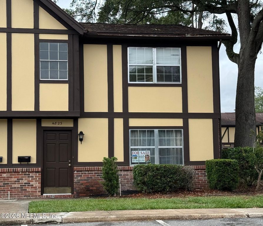 4823 WINDRUSH Lane C-3-F, Jacksonville, FL 32217