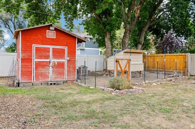 607 E GARDEN AVE, South Salt Lake, UT 84106