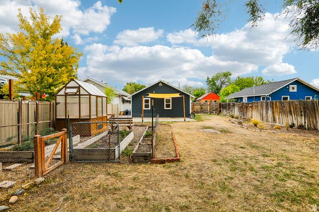 607 E GARDEN AVE, South Salt Lake, UT 84106