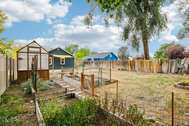607 E GARDEN AVE, South Salt Lake, UT 84106