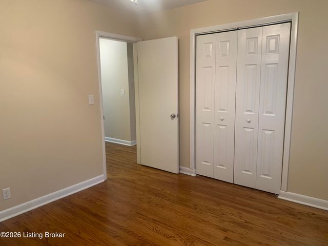 2611 Gardiner Ln, Louisville, KY 40205