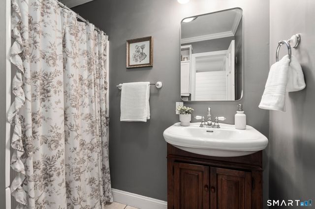 135 Plymouth Street, Stratford, CT 06614
