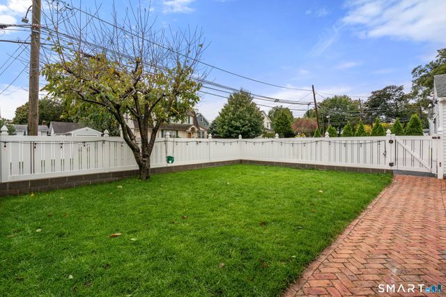 135 Plymouth Street, Stratford, CT 06614