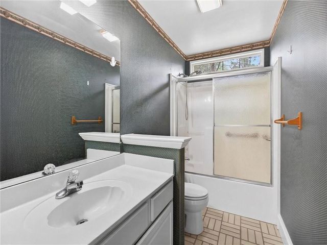 2038 Buford Dam Road, Buford, GA 30518