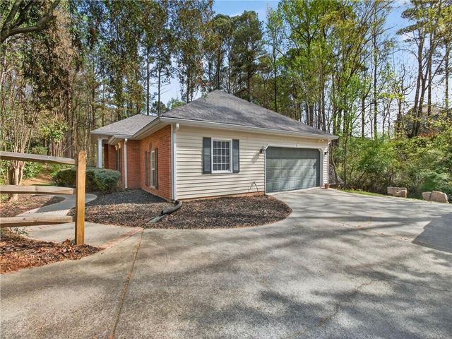 2038 Buford Dam Road, Buford, GA 30518