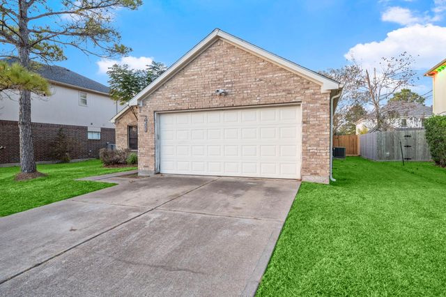3109 Berryfield, Pearland, TX 77581