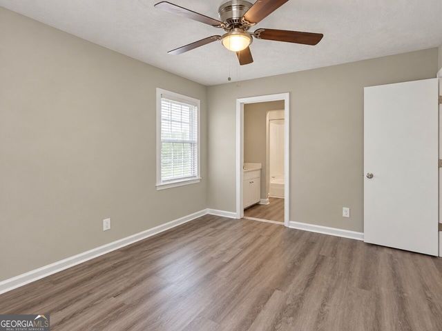 119 Sir Lancelot Drive, Lagrange, GA 30241