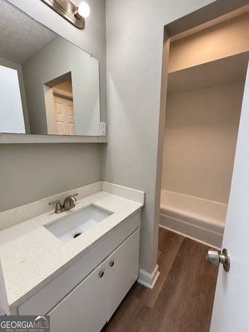119 Sir Lancelot Drive, Lagrange, GA 30241