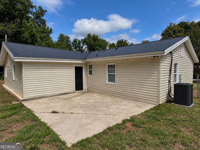 119 Sir Lancelot Drive, Lagrange, GA 30241