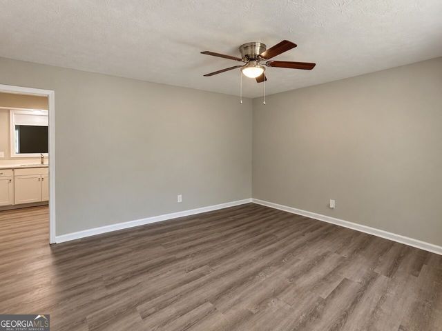 119 Sir Lancelot Drive, Lagrange, GA 30241